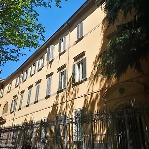 Convent Palace , Bolonia Italia